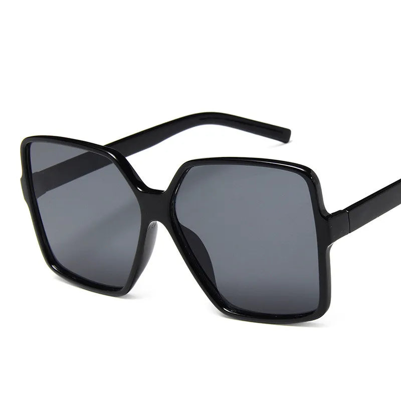 Fashion Women Oversize Sunglasses: Gradient Elegance, UV400 Protection