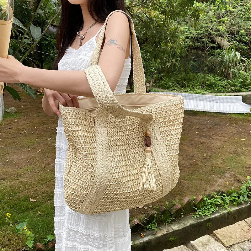 Bohemian Straw Beach Handbag: Summer Style Essential for Women