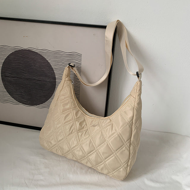 Lattice Pattern Shoulder Bag